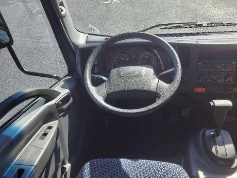 New 2025 Chevrolet Low Cab Forward image 7