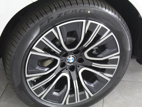 Used 2025 BMW X3 xDrive30i w/ Premium Package image 22