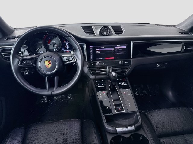 Used 2023 Porsche Macan w/ Premium Package Plus AWD/4WD image 16