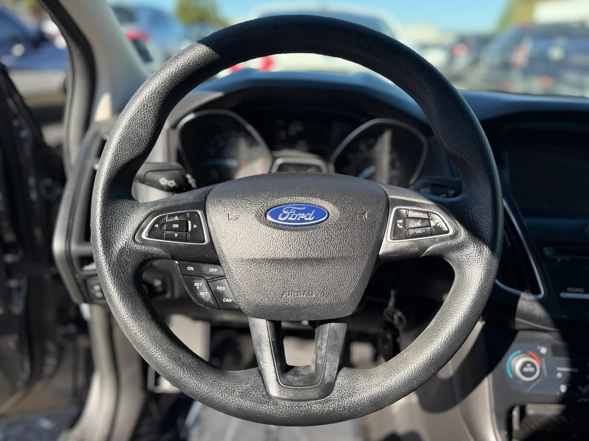 Used 2018 Ford Focus SEL FWD image 25