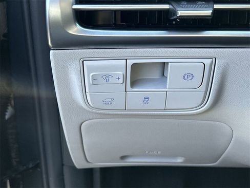 New 2026 Hyundai Tucson Limited image 27