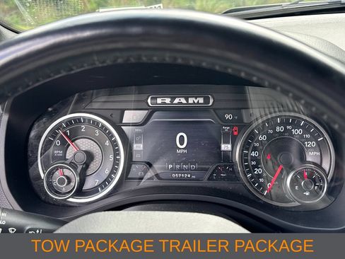 Used 2022 RAM 1500 Big Horn AWD/4WD image 5