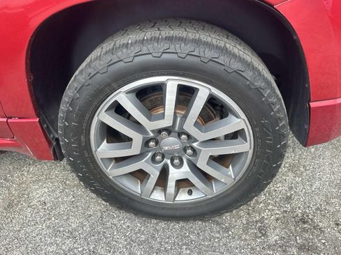 Used 2014 GMC Acadia Denali image 11