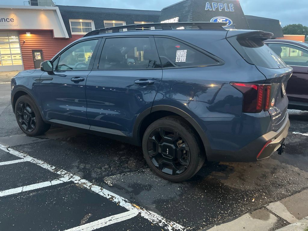 Used 2024 Kia Sorento X-Line EX AWD/4WD image 3