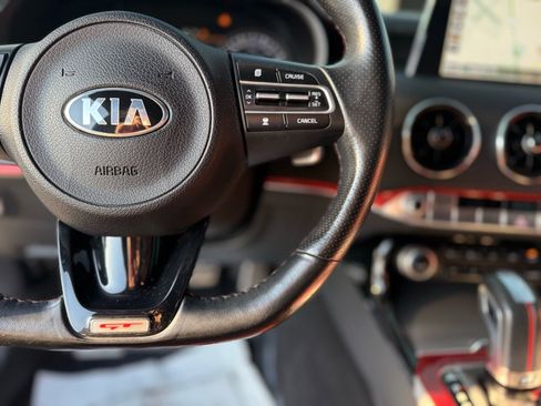 Used 2019 Kia Stinger GT1 image 16