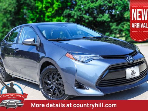Used 2017 Toyota Corolla LE w/ Carpet Mat Package (TMS) FWD image 1