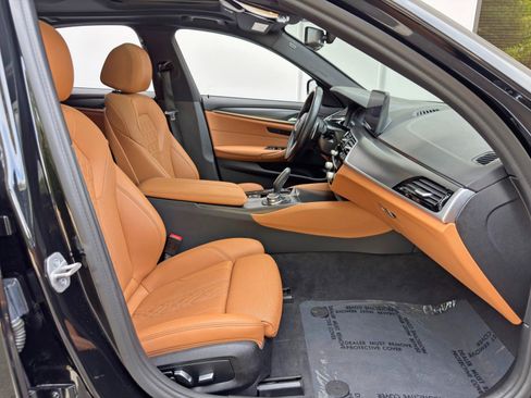Used 2022 BMW 540i w/ M Sport Package RWD image 16