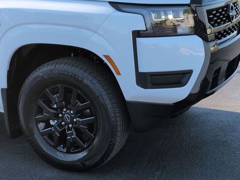 New 2026 Nissan Frontier SV RWD image 9