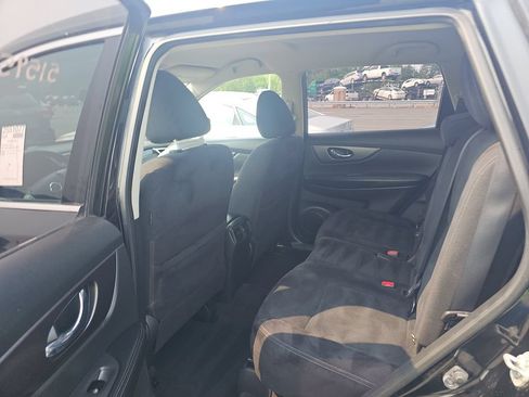 Used 2016 Nissan Rogue S AWD/4WD image 8