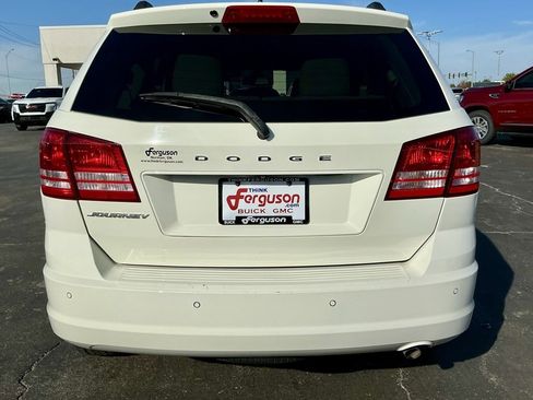 Used 2020 Dodge Journey SE image 18