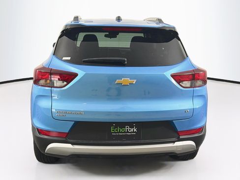Used 2025 Chevrolet TrailBlazer LT AWD/4WD image 7