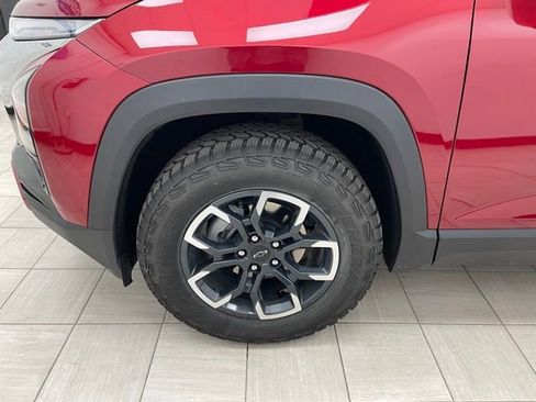 New 2025 Chevrolet Equinox ACTIV w/ Safety and Technology Package image 8