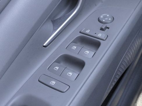 Used 2023 Hyundai Elantra SEL w/ Cargo Package image 21