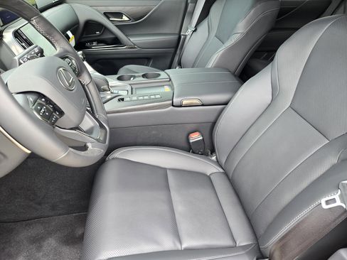 New 2026 Lexus LX 700h Luxury AWD/4WD image 5