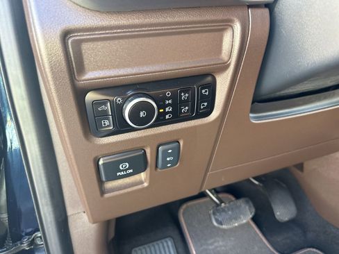 Certified 2025 Ford F150 King Ranch AWD/4WD image 19