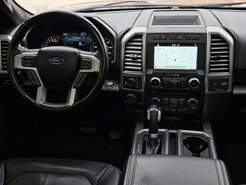 Used 2017 Ford F150 Platinum w/ Equipment Group 701A Luxury image 33