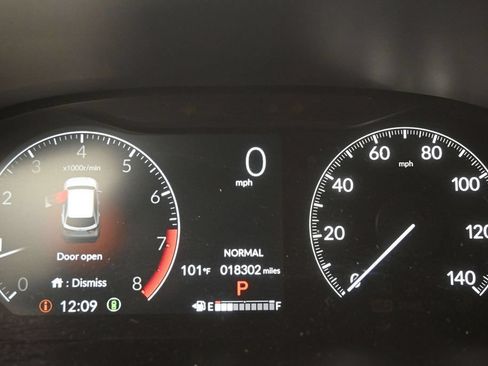 Used 2025 Honda HR-V LX image 10