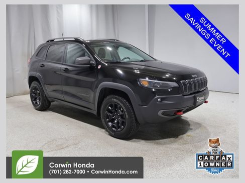 Used 2020 Jeep Cherokee Trailhawk w/ Cold Weather Group AWD/4WD image 1