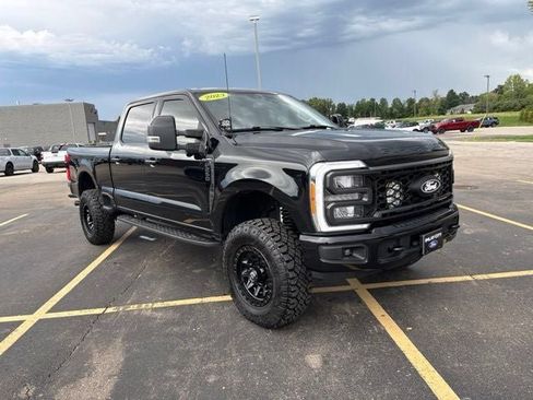 Used 2023 Ford F250 Lariat w/ Tremor Off-Road Package AWD/4WD image 1