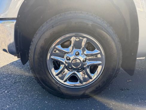 Used 2019 Toyota Tundra SR5 image 32