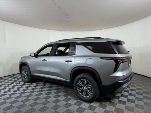 New 2026 Chevrolet Traverse LT w/ LPO, Floor Liner Package FWD image 3