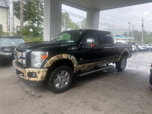 Used 2015 Ford F350 King Ranch w/ FX4 Off-Road Package AWD/4WD image 14