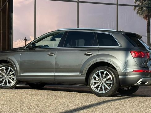 Used 2018 Audi Q7 3.0T Prestige w/ Prestige Package AWD/4WD image 6
