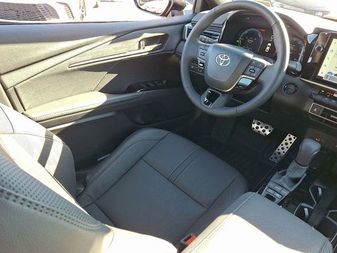 New 2026 Toyota Camry XSE FWD image 9