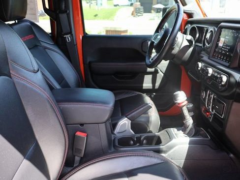 Used 2019 Jeep Wrangler Unlimited Rubicon w/ Uconnect 4C Nav & Sound Group AWD/4WD image 8