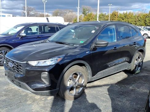 Used 2025 Ford Escape ST-Line image 3