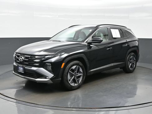Certified 2026 Hyundai Tucson SEL FWD image 2
