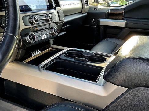 Used 2022 Ford F250 Lariat w/ Lariat Value Package image 21