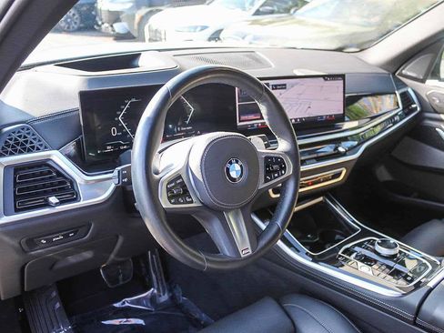 Used 2025 BMW X5 xDrive40i image 17