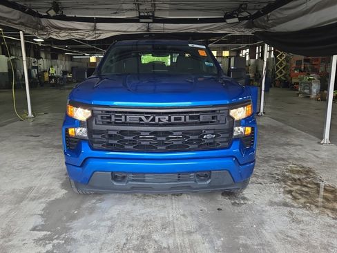 Used 2022 Chevrolet Silverado 1500 Custom RWD image 2
