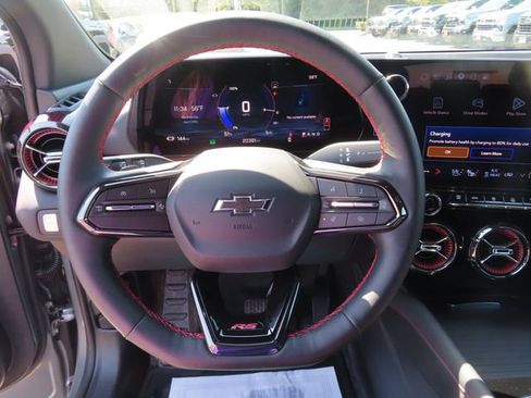 Used 2025 Chevrolet Blazer EV RS AWD/4WD image 17