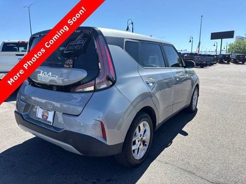 Used 2023 Kia Soul LX w/ Option Group 015 FWD image 2