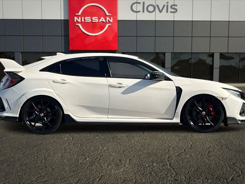 Used 2019 Honda Civic Type R image 9
