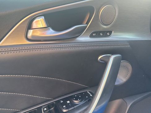 Used 2022 Kia Stinger GT2 AWD/4WD image 7