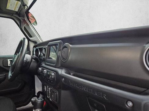 Used 2022 Jeep Wrangler Unlimited Sport AWD/4WD image 18