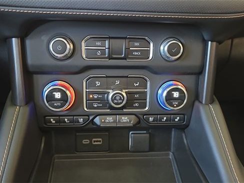 Used 2023 GMC Yukon AT4 w/ AT4 Premium Package image 21