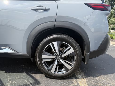 Used 2021 Nissan Rogue SL w/ Premium Package AWD/4WD image 13