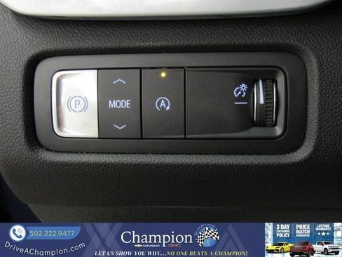 Certified 2026 GMC Acadia Denali w/ Super Cruise Package FWD image 30