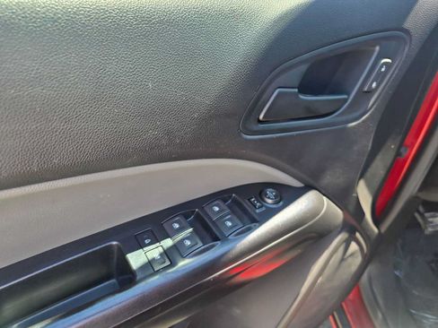 Used 2021 Chevrolet Colorado W/T w/ Custom Special Edition RWD image 19