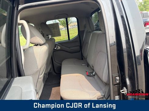 Used 2019 Nissan Frontier SV AWD/4WD image 15