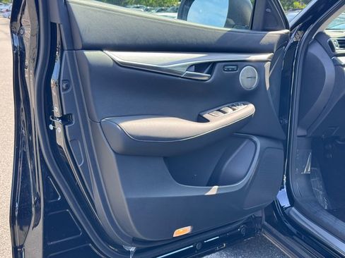 New 2025 INFINITI QX50 Luxe image 21