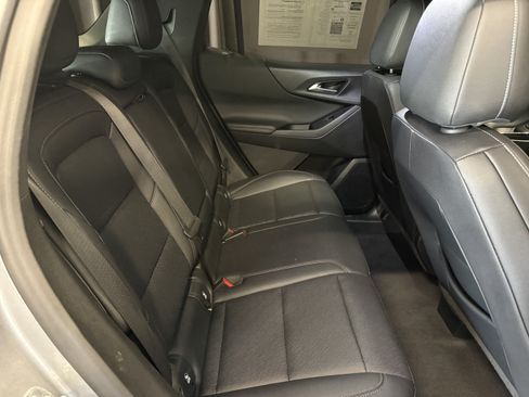 Used 2025 Chevrolet Equinox LT w/ Convenience Package II AWD/4WD image 33