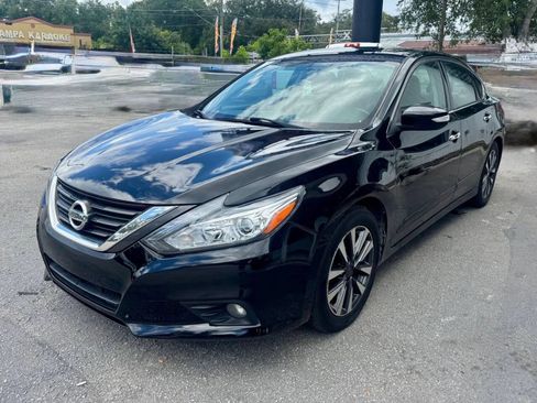 Used 2016 Nissan Altima 2.5 SL w/ 2.5 Technology w/LED Package FWD image 11