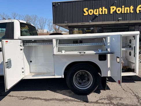 Used 2018 Ford F350 XL w/ Power Equipment Group image 12
