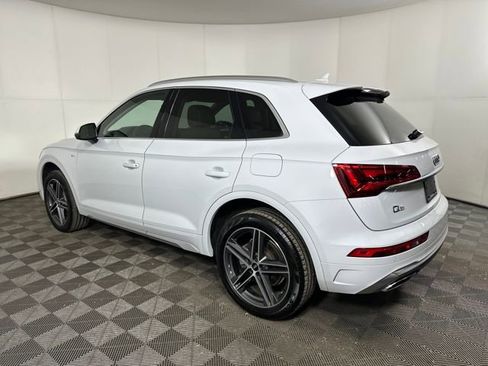 Used 2022 Audi Q5 e Premium Plus w/ Premium Plus Package image 5