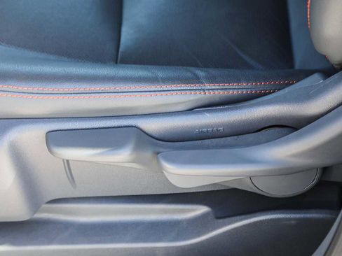 Used 2019 Chevrolet Bolt Premier w/ Infotainment Package image 19